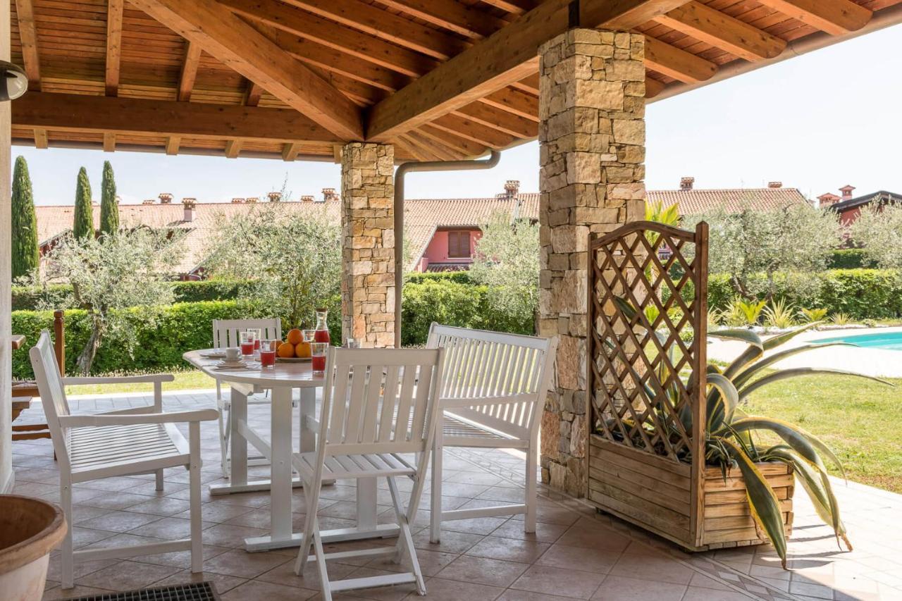 מנרבה דל גארדה Villa Oleander מראה חיצוני תמונה