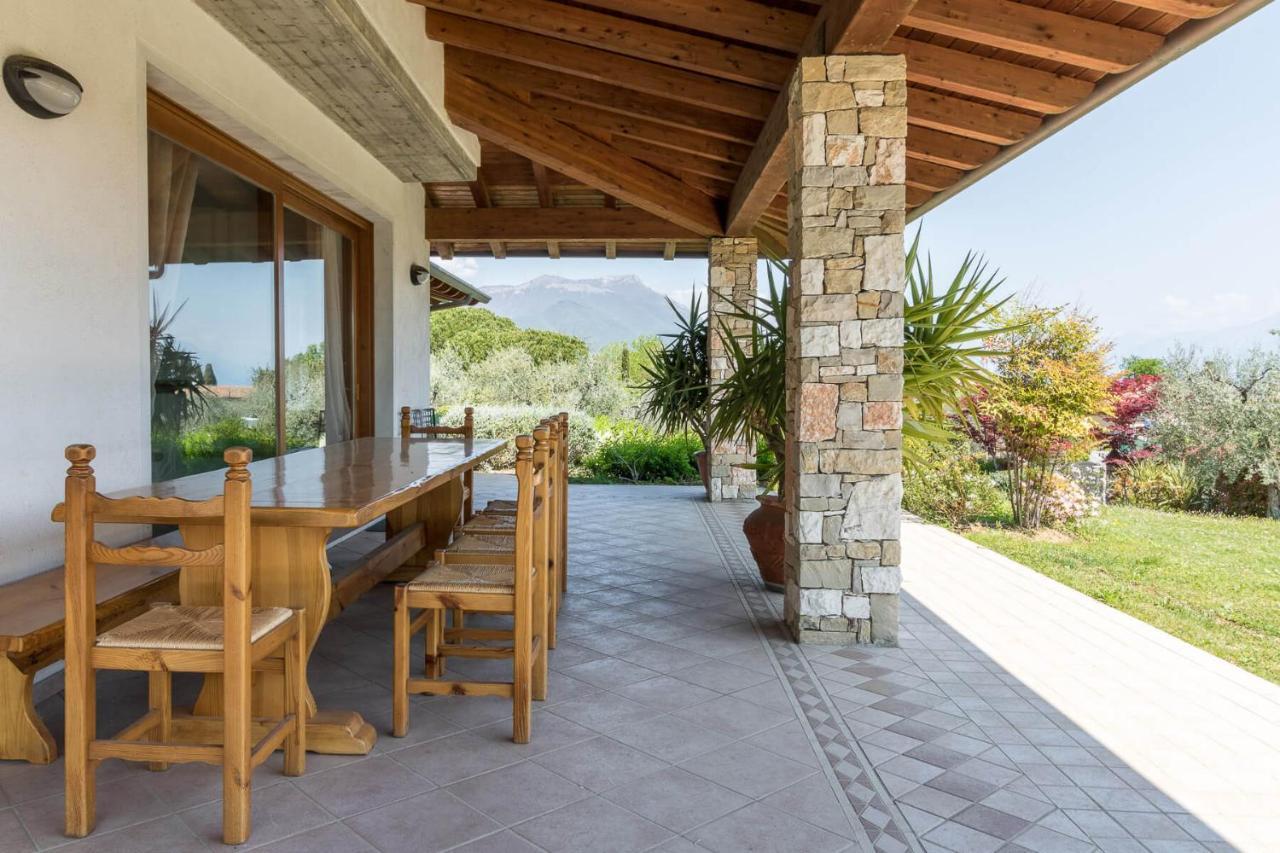 מנרבה דל גארדה Villa Oleander מראה חיצוני תמונה