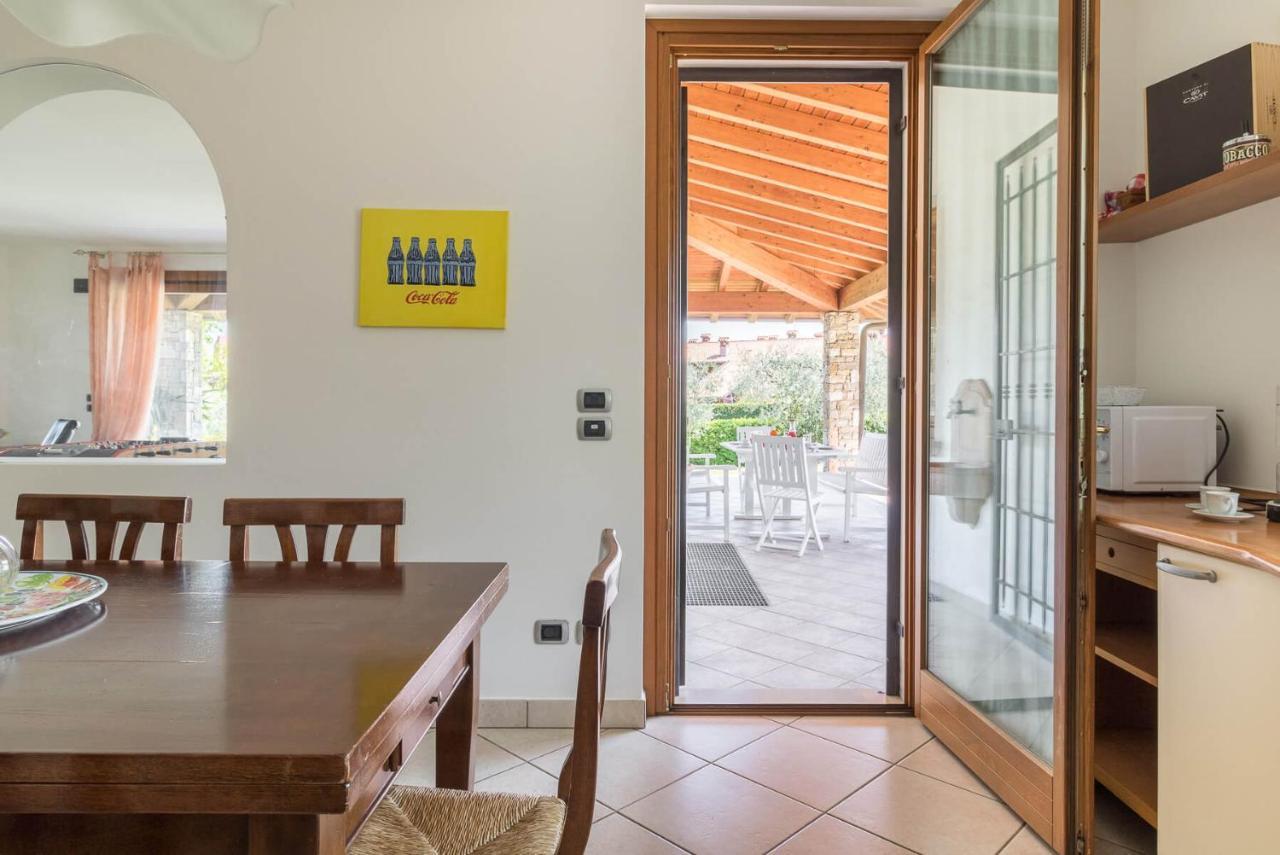 מנרבה דל גארדה Villa Oleander מראה חיצוני תמונה