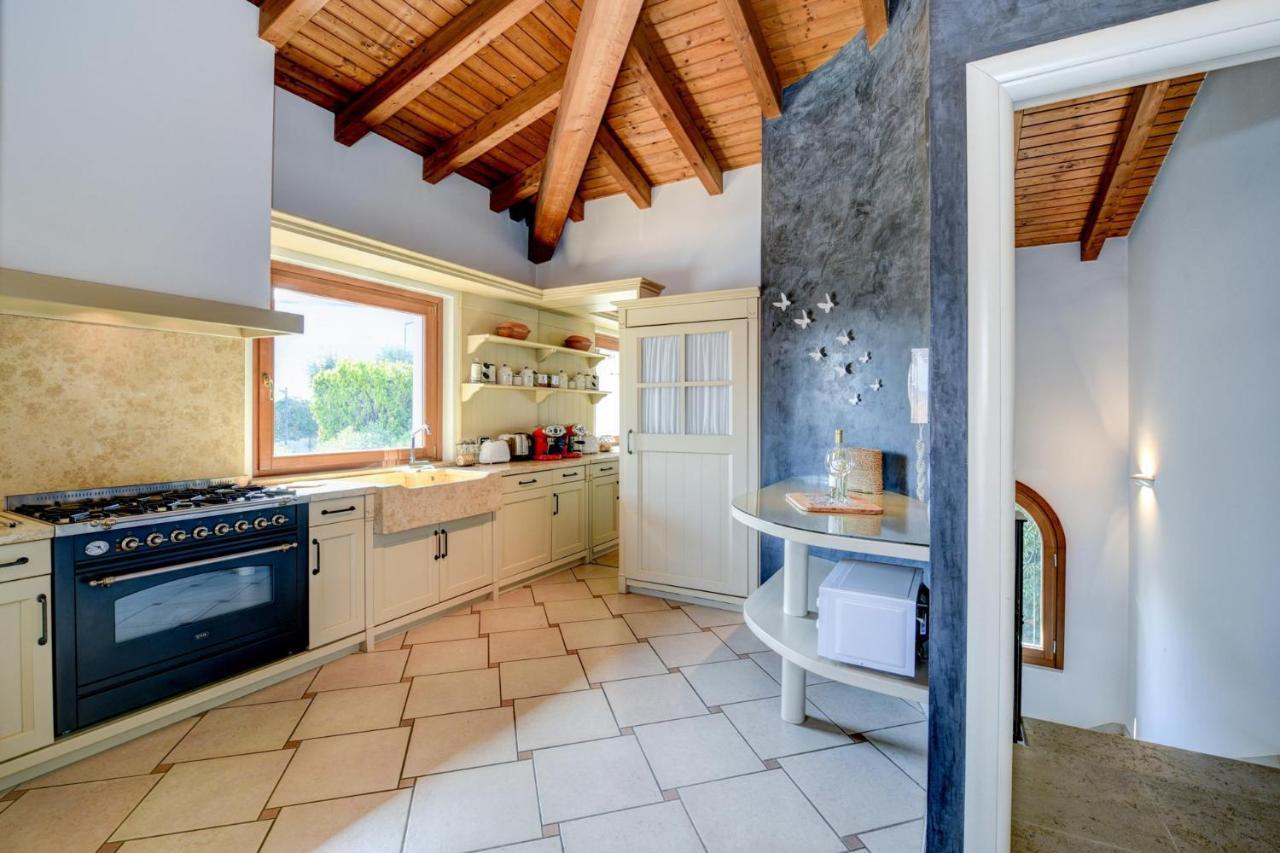 מנרבה דל גארדה Villa Oleander מראה חיצוני תמונה